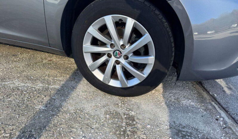 ALFA ROMEO – Giulietta – 1.6 JTDm 120 CV Super Launch Edition pieno