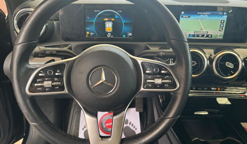 MERCEDES – Classe A – A 180 d Automatic Sport pieno