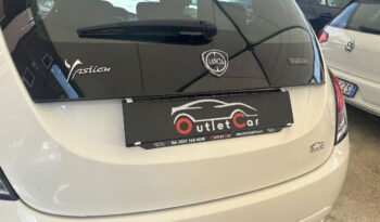 LANCIA – Ypsilon – 1.0 FireFly 5p.S&S Hybryd Gold pieno