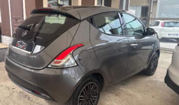LANCIA – Ypsilon – 1.0 FireFly 5p.S&S Hybrid Silver pieno