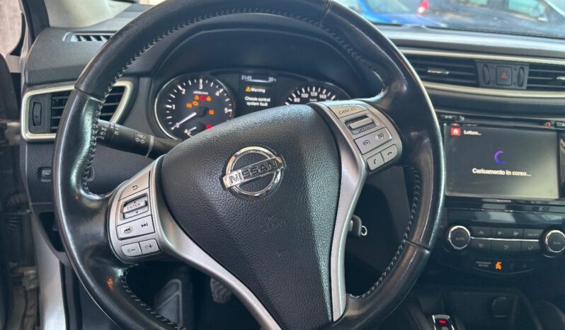 NISSAN – Qashqai pieno